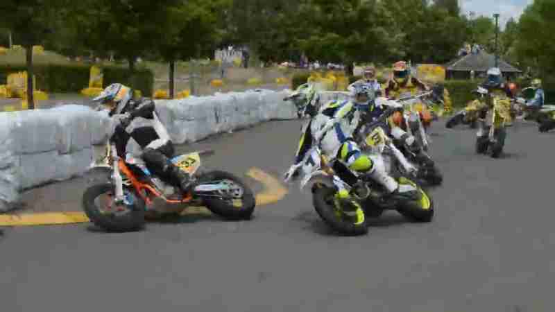 Höllbacher Racing/Supermoto St.Wendel (Full HD), Video Screenshot, tags: prix kehrt - Youtube